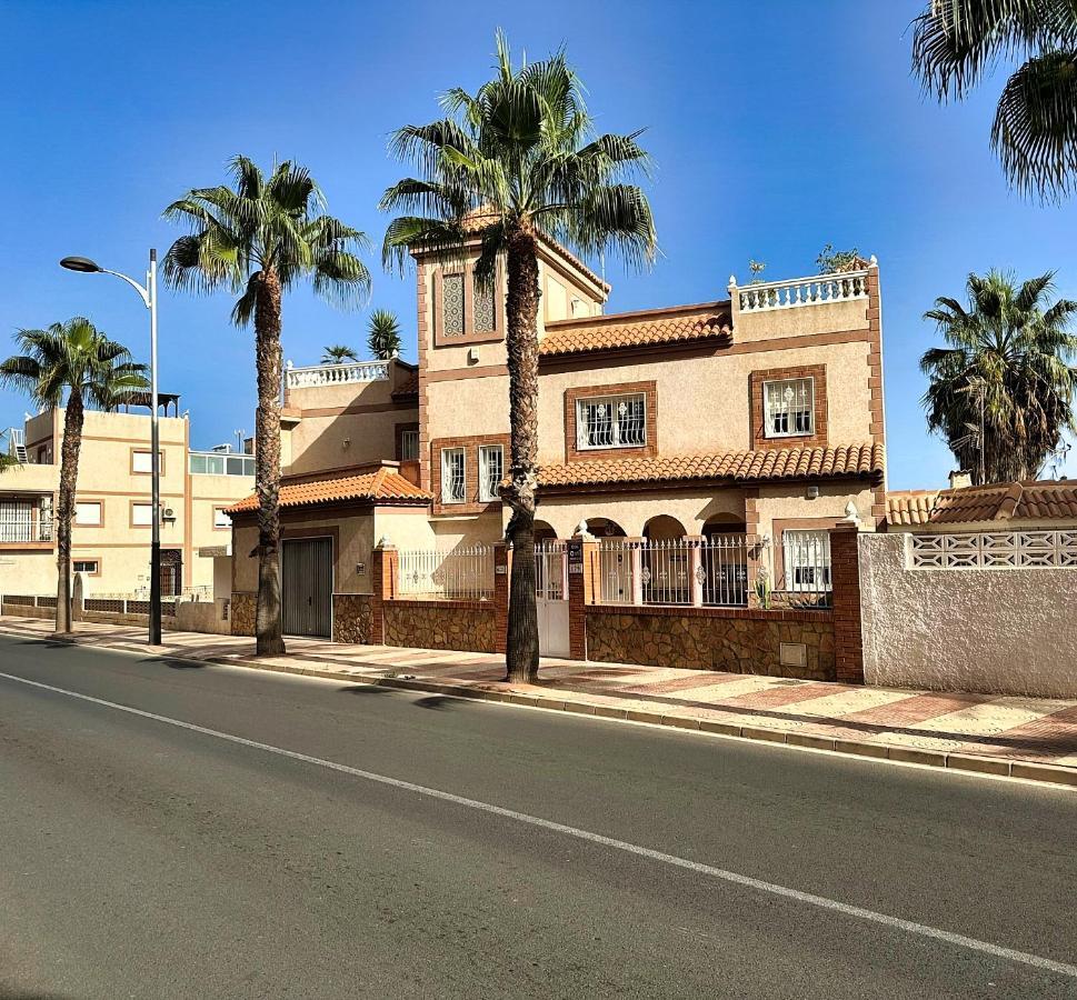 Large Villa Private Pool And Garden Near Beach روكيتاس ذي مار المظهر الخارجي الصورة