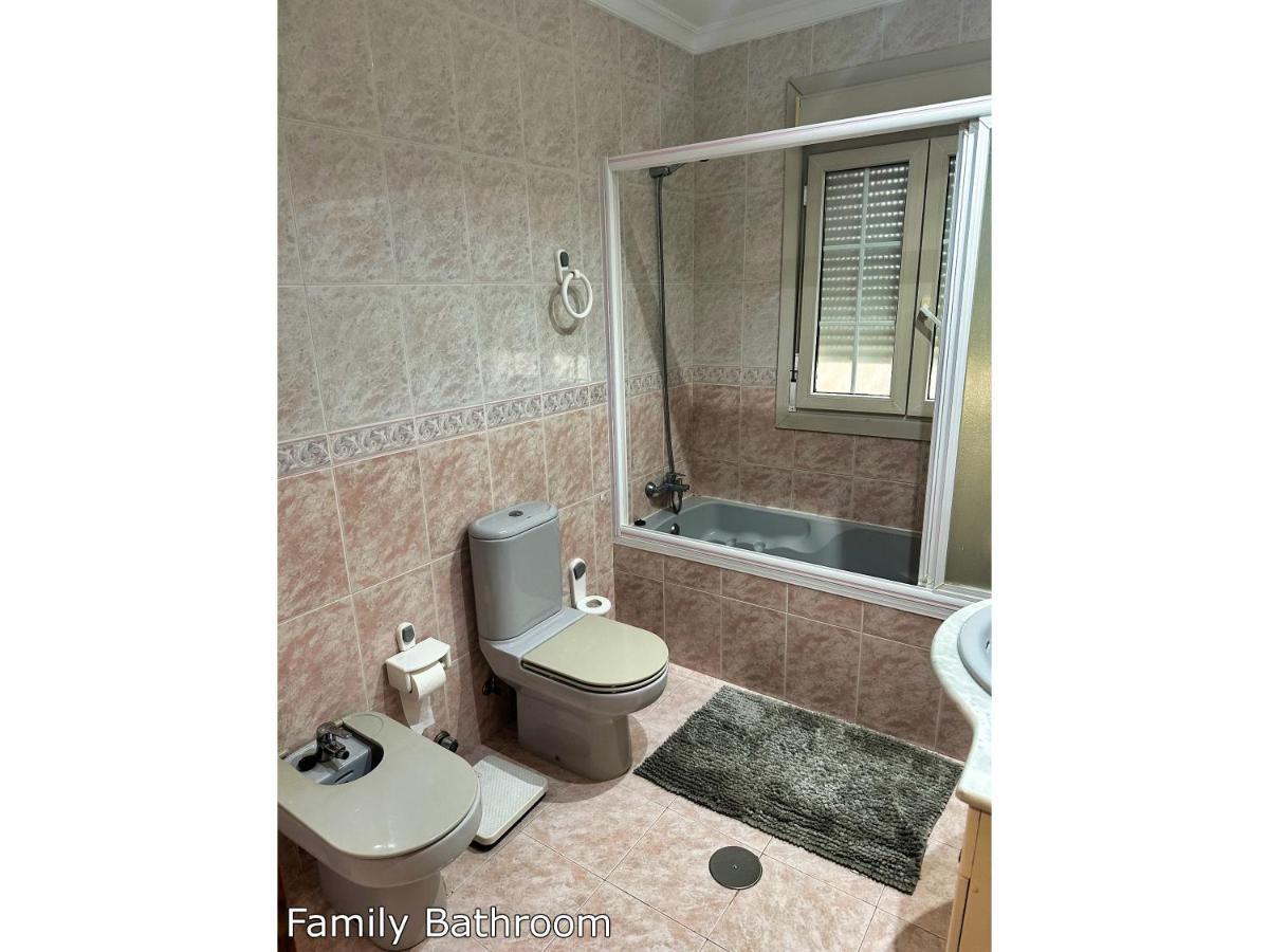 Large Villa Private Pool And Garden Near Beach روكيتاس ذي مار المظهر الخارجي الصورة