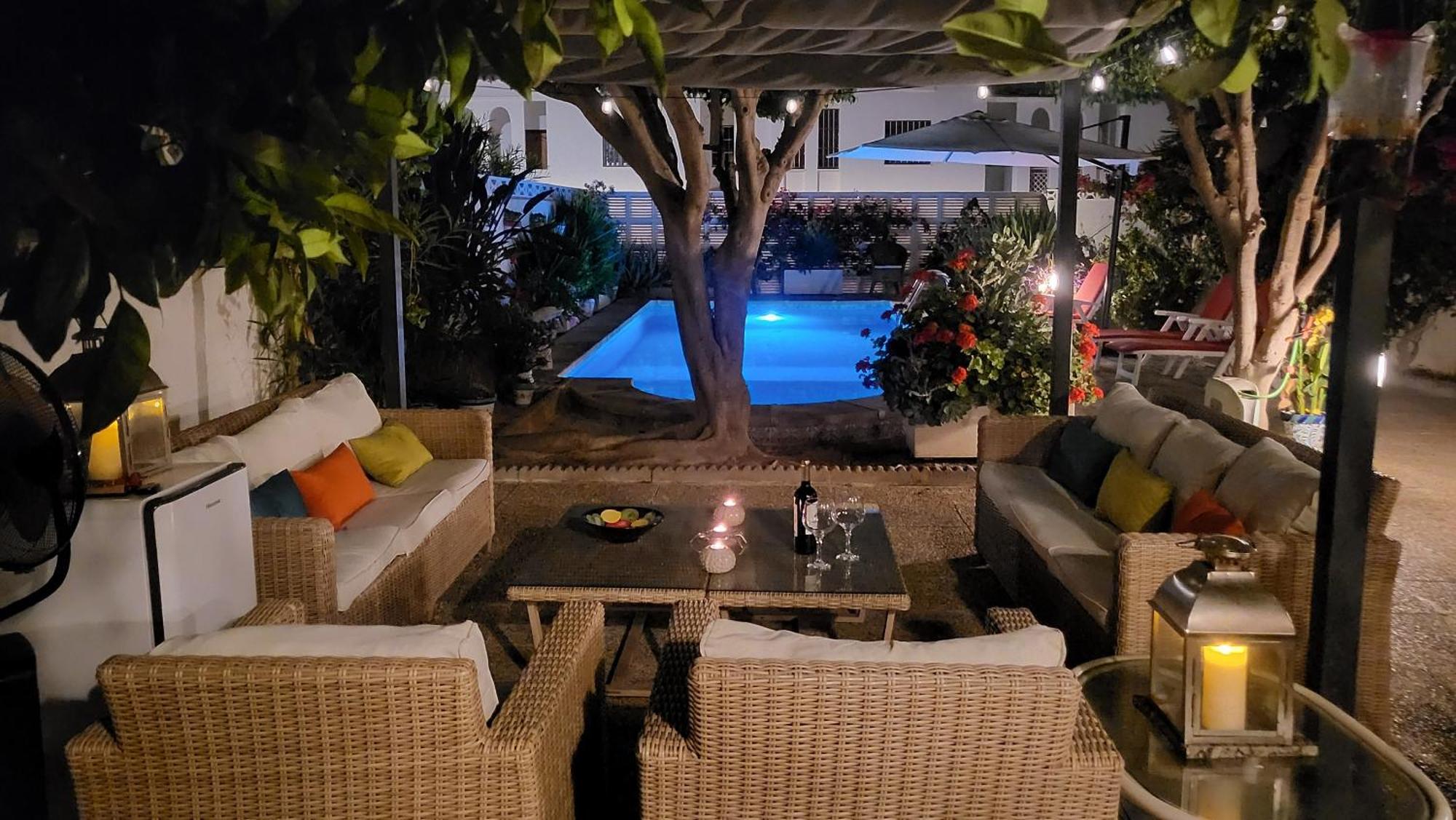 Large Villa Private Pool And Garden Near Beach روكيتاس ذي مار المظهر الخارجي الصورة